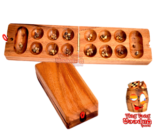 Kalaha voyage version du jeu en bois Mancala avec demi-pierres précieuses comme une boîte en bois pour plier Monkey Pod Thaïlande