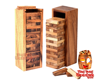 mini tour de wobbly la tour bancale xs comme la plus petite variante de jenga de jeu de bois de singe pod Thaïlande